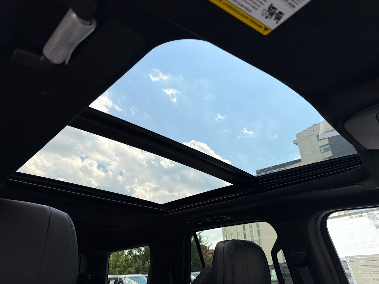 New 2026 Lincoln Navigator Reserve w/ Jet Appearance Package AWD/4WD image 14