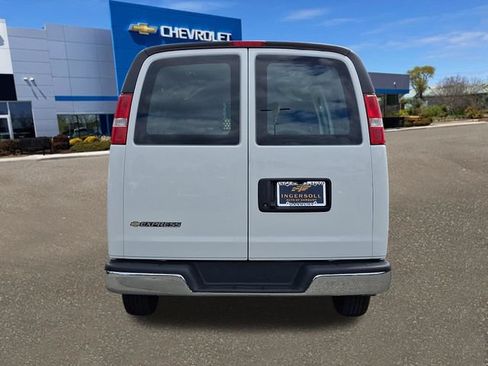 Used 2025 Chevrolet Express 2500 w/ Driver Convenience Package RWD image 26