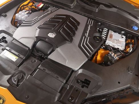 Used 2021 Lamborghini Urus image 29