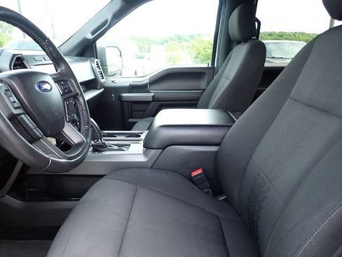 Used 2019 Ford F150 XLT w/ Equipment Group 302A Luxury AWD/4WD image 11