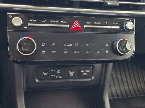 Certified 2025 Hyundai Tucson Limited FWD image 20