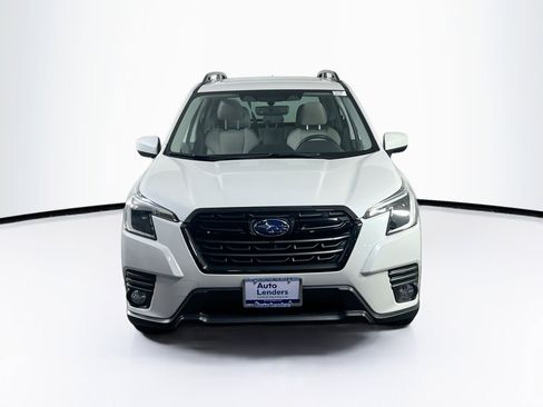 Used 2023 Subaru Forester Premium image 2