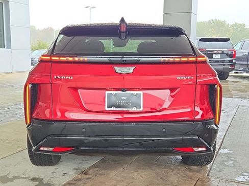 New 2026 Cadillac Lyriq Premium Sport image 4