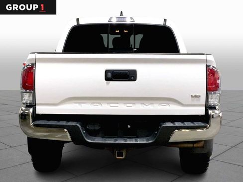 Certified 2020 Toyota Tacoma TRD Off-Road image 5