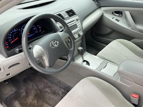 Used 2011 Toyota Camry LE w/ LE Extra-Value Pkg FWD image 13