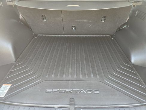 Certified 2024 Kia Sportage SX Prestige AWD/4WD image 32