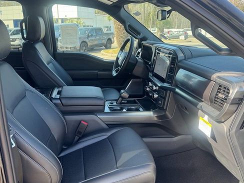 Used 2025 Ford F150 Lariat w/ Equipment Group 502A High image 15