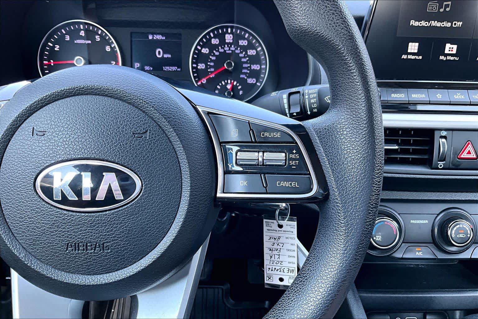Used 2021 Kia Forte LXS FWD image 24
