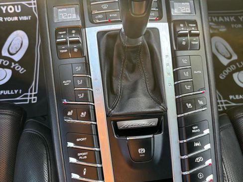 Used 2017 Porsche Macan GTS image 8