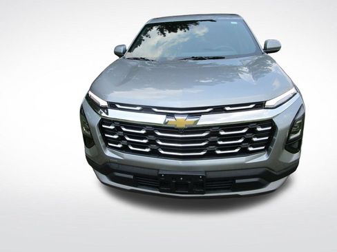 Used 2025 Chevrolet Equinox LT FWD image 5