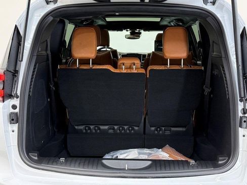 New 2026 Chrysler Pacifica Pinnacle w/ Trailer Tow Group image 8