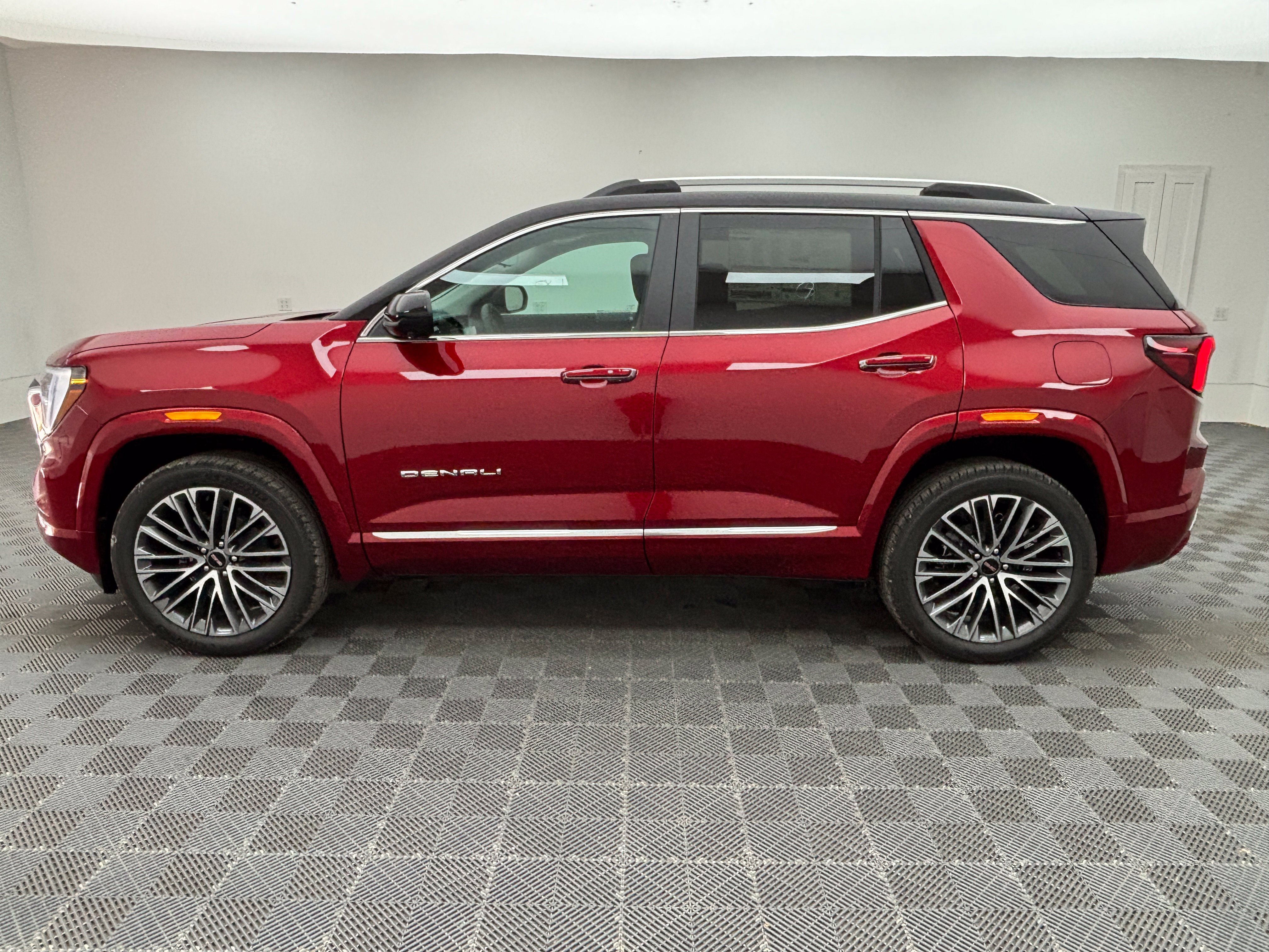 New 2027 GMC Terrain Denali w/ LPO, Floor Liner Package AWD/4WD image 15