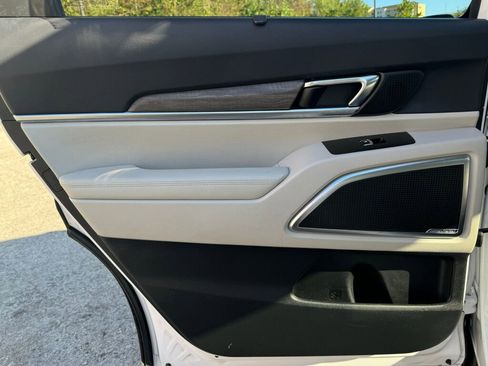 Used 2022 Kia Telluride SX w/ Nightfall Edition Package image 12