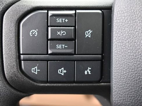 New 2025 Ford F250 XLT w/ Black Appearance Package image 19