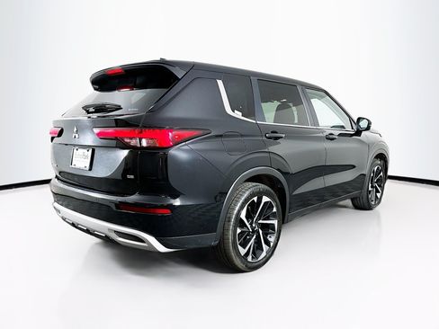 Used 2024 Mitsubishi Outlander SE AWD/4WD image 9
