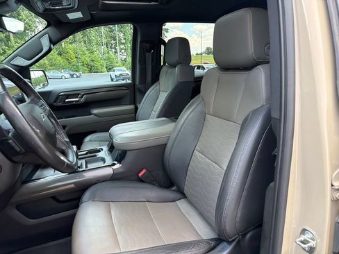 Used 2023 Chevrolet Silverado 1500 ZR2 w/ Technology Package AWD/4WD image 53