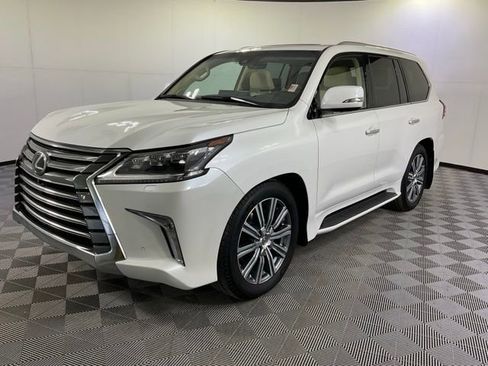 Used 2017 Lexus LX 570 4WD image 1