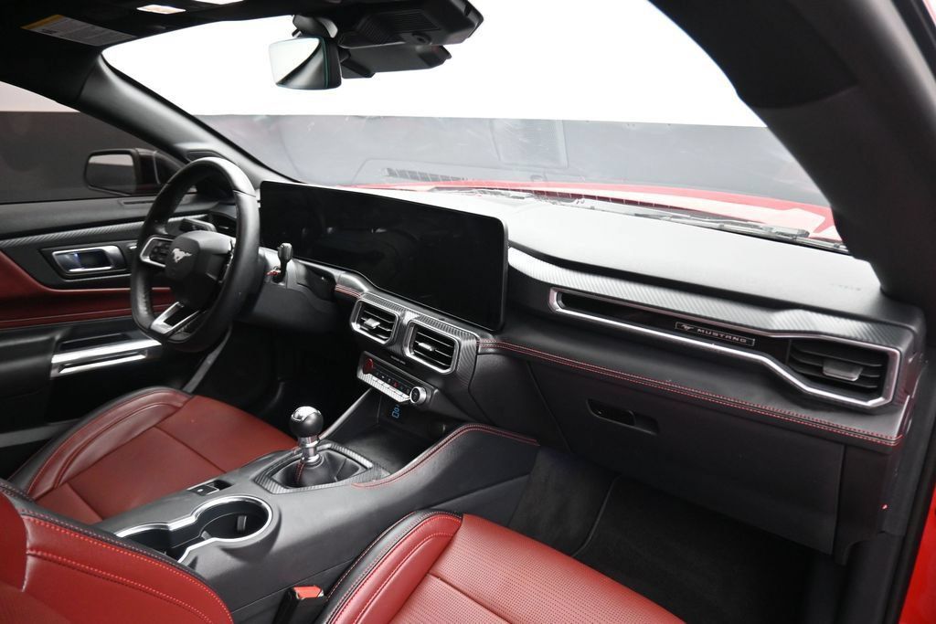 Used 2025 Ford Mustang GT Premium RWD image 42