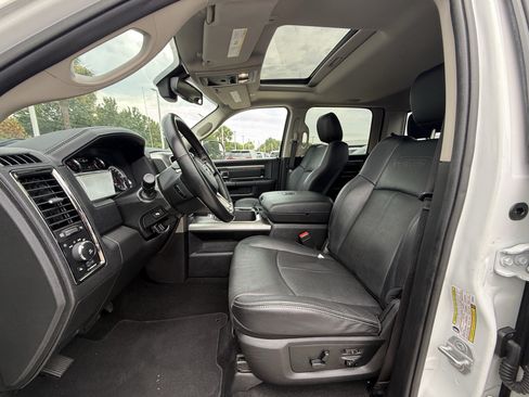Used 2018 RAM 2500 Laramie w/ Sport Appearance Group AWD/4WD image 28