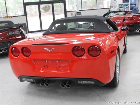 Used 2010 Chevrolet Corvette w/ Preferred Equipment Group image 8