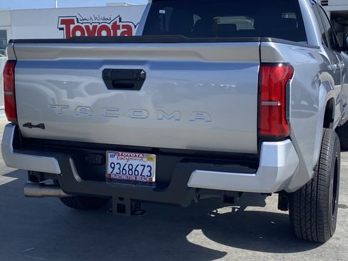 Used 2024 Toyota Tacoma SR5 image 5