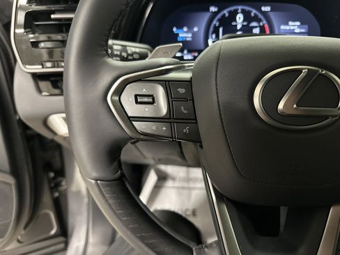 Used 2025 Lexus RX 350 AWD image 19