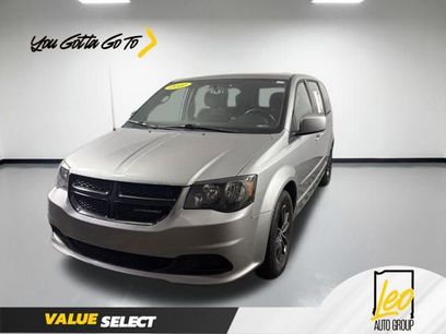 Used 2017 Dodge Grand Caravan SE