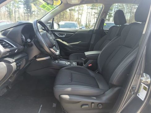 Used 2021 Subaru Forester Premium AWD/4WD image 13