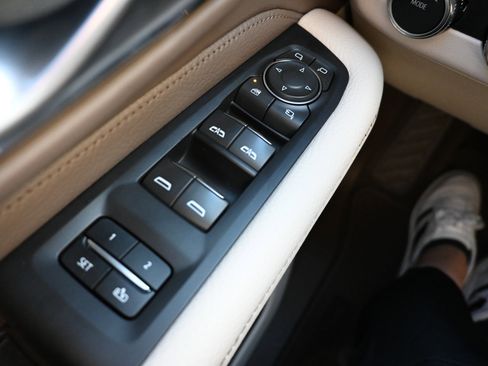 Used 2022 GMC Yukon XL Denali w/ Max Trailering Package image 18