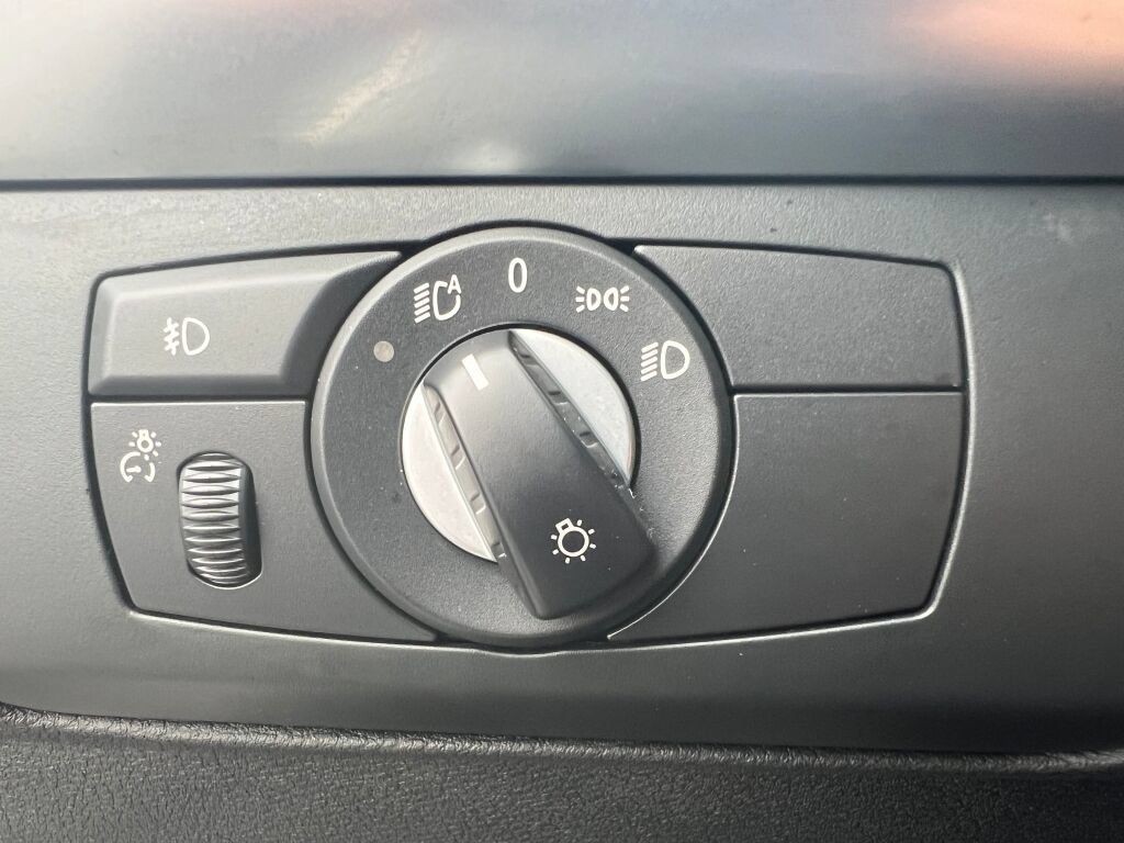 Used 2011 BMW X5 xDrive35i AWD/4WD image 29