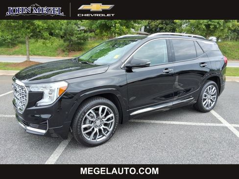 Certified 2024 GMC Terrain Denali w/ Denali Premium Package AWD/4WD image 1
