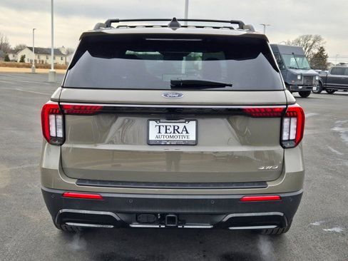 New 2026 Ford Explorer ST-Line w/ ST-Line Street Pack image 14
