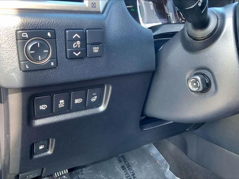 Certified 2023 Lexus GX 460 Premium w/ Premium Plus Package AWD/4WD image 36