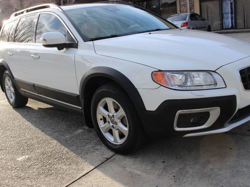 Used 2013 Volvo XC70 3.2 image 6