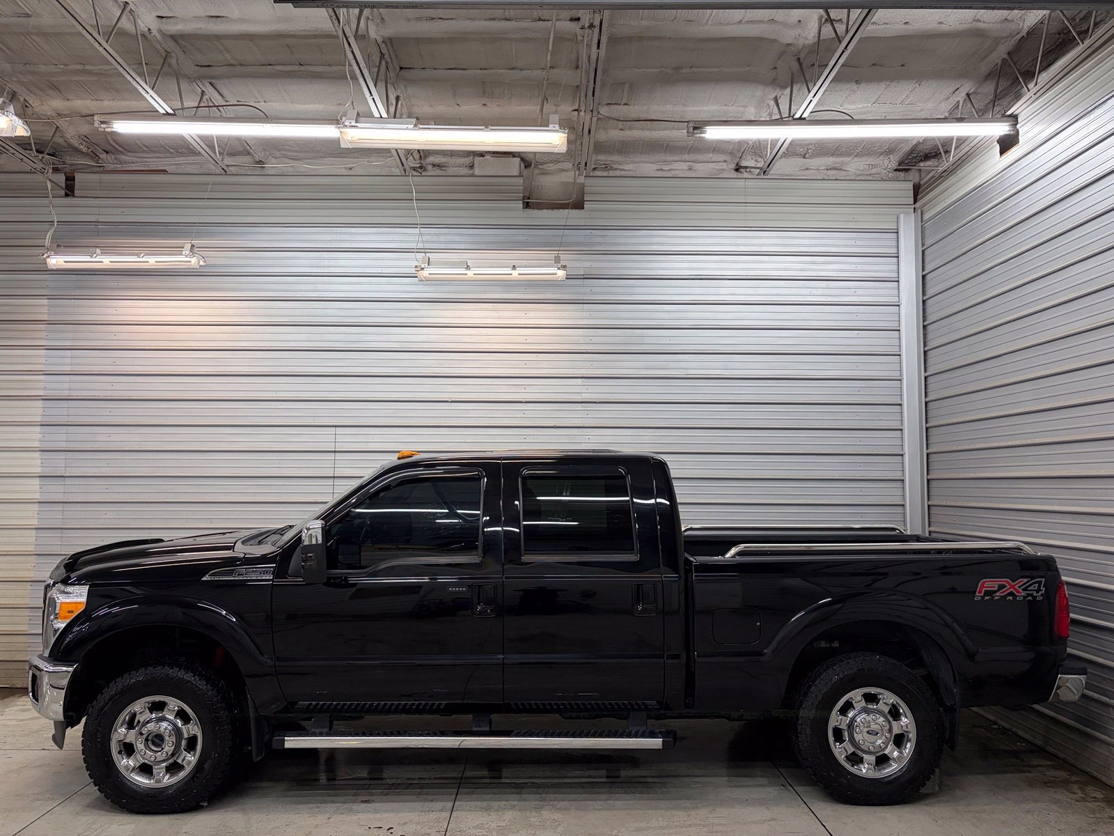 Used 2016 Ford F250 Lariat w/ Lariat Ultimate Package AWD/4WD image 10