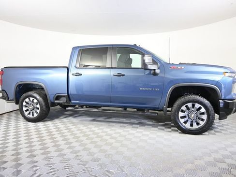 Used 2025 Chevrolet Silverado 2500 Custom w/ Custom Value Package AWD/4WD image 9