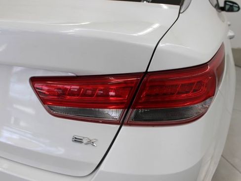 Used 2016 Kia Optima EX w/ Premium Package FWD image 44