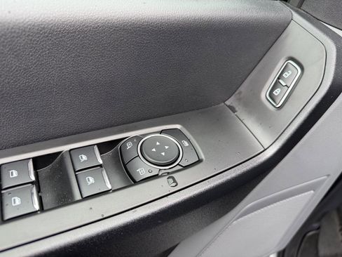 Used 2025 Ford F250 XL w/ XL Chrome Package image 19