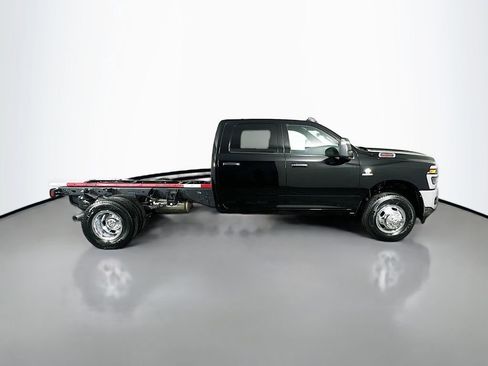 New 2026 RAM 3500 Tradesman w/ Chrome Appearance Group A AWD/4WD image 8