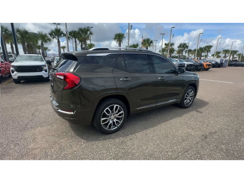 Used 2023 GMC Terrain Denali AWD/4WD image 2