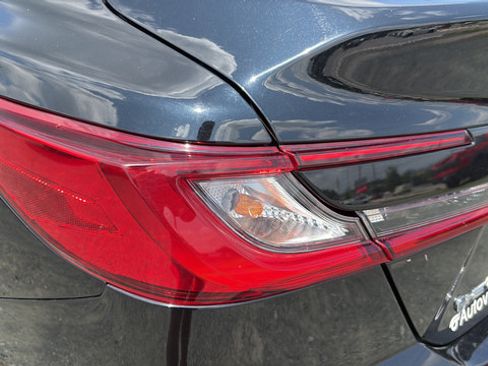 Used 2025 Toyota Camry LE FWD image 11
