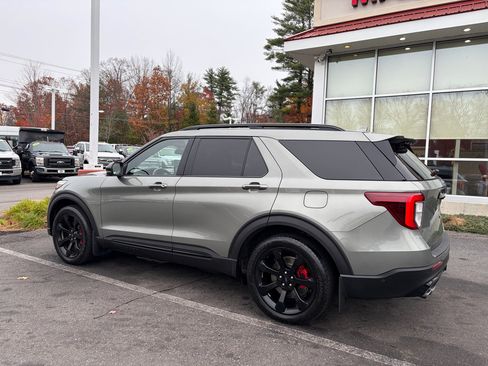 Used 2020 Ford Explorer ST w/ ST Street Pack image 11