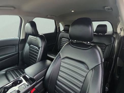 Certified 2019 Ford Edge SEL w/ Equipment Group 201A image 15