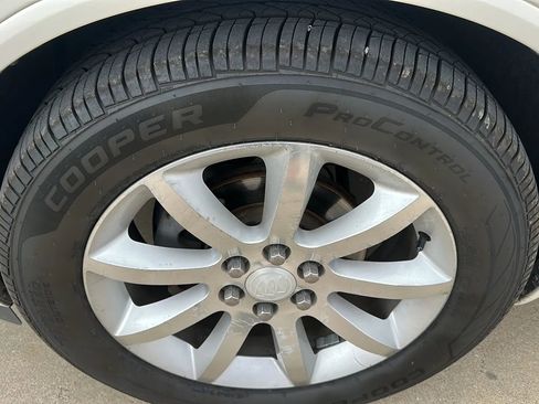 Used 2015 Buick Enclave Premium w/ Experience Buick Package image 9