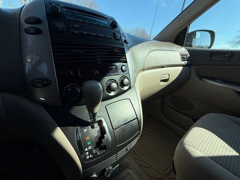 Used 2006 Toyota Sienna CE image 30
