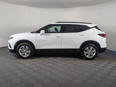 Used 2019 Chevrolet Blazer LT image 2