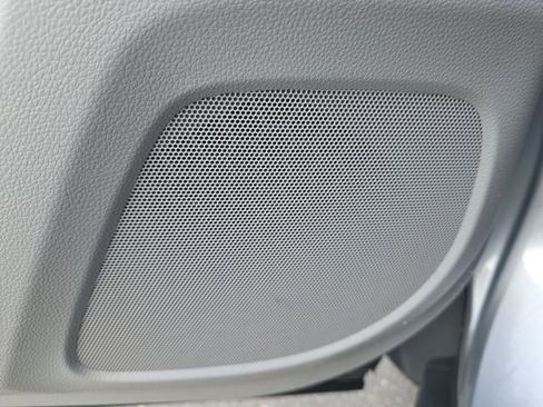 Used 2017 Honda Pilot Touring image 38