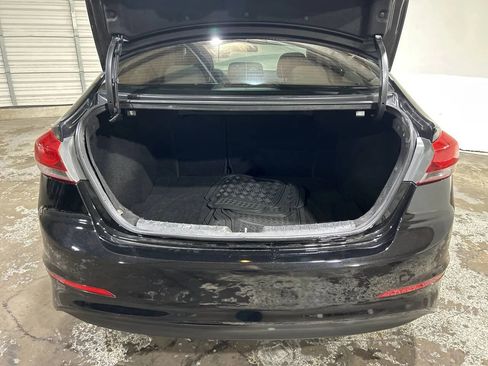 Used 2018 Hyundai Elantra SEL image 12