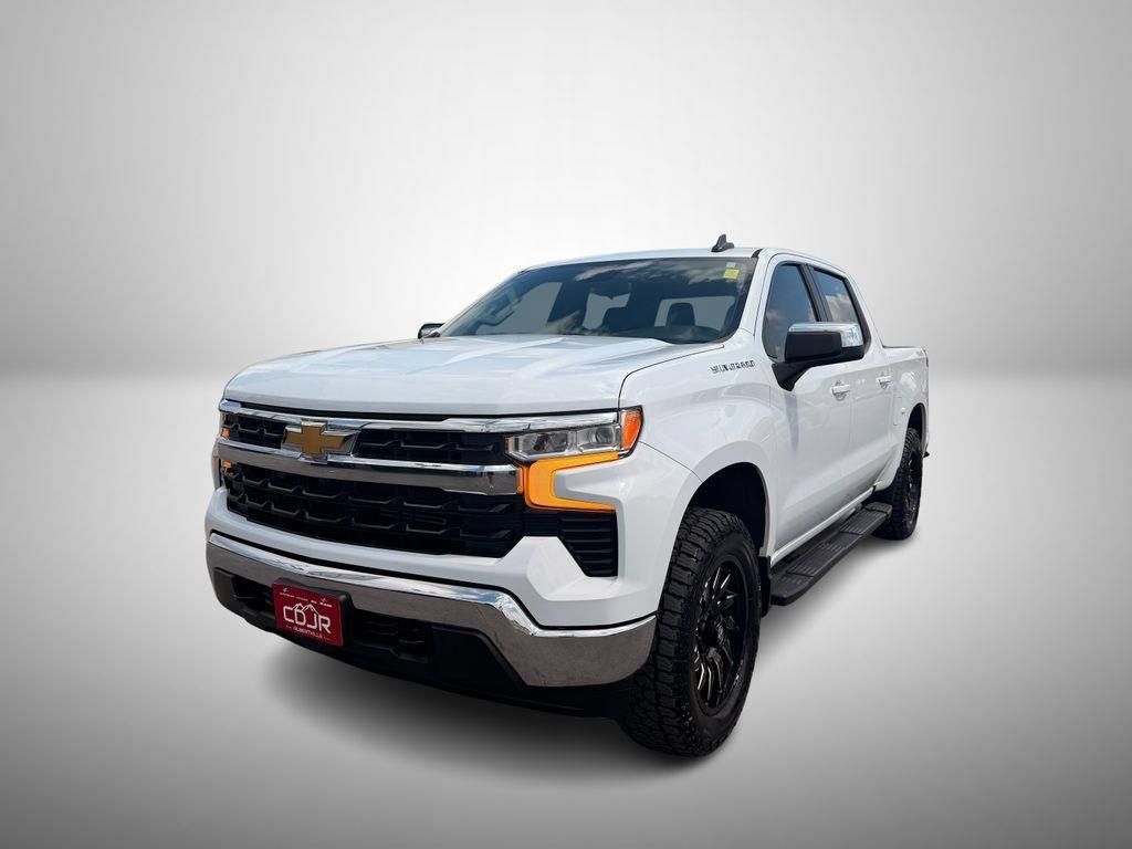 Used 2022 Chevrolet Silverado 1500 LT AWD/4WD image 2