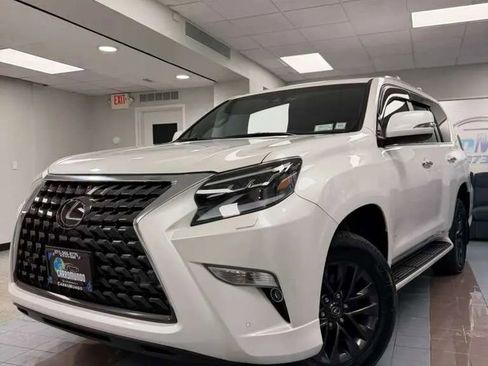 Used 2023 Lexus GX 460 Premium w/ Premium Package AWD/4WD image 3